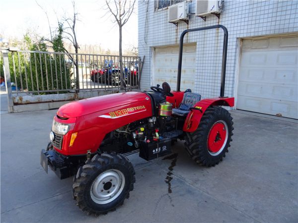 How are tractors cla